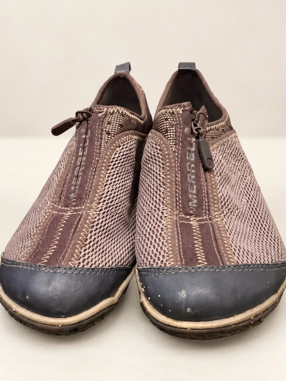 Merrell indigo size 8.5  sneaker